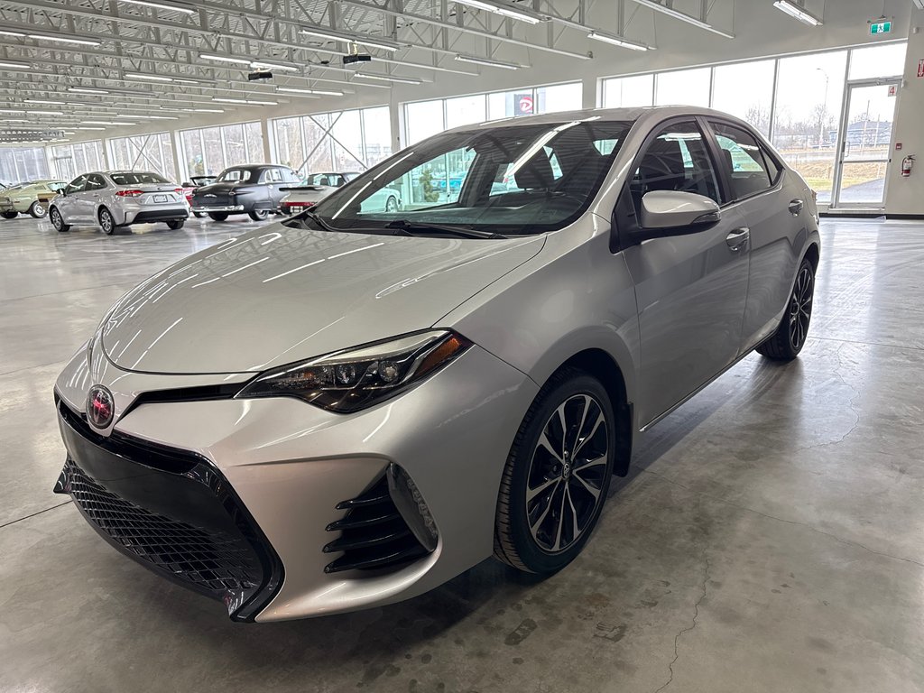 2018 Toyota Corolla XSE in Saint-Jean-Sur-Richelieu, Quebec - 6 - w1024h768px