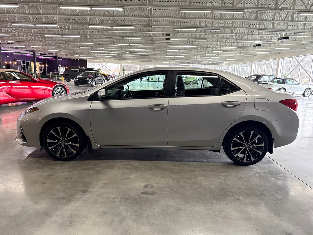 2018 Toyota Corolla XSE in Saint-Jean-Sur-Richelieu, Quebec - 7 - w1024h768px
