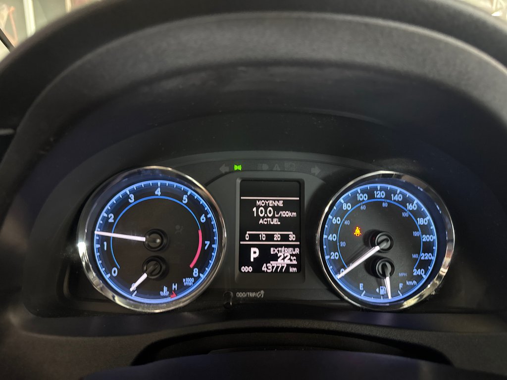2019 Toyota Corolla LE in Saint-Jean-Sur-Richelieu, Quebec - 15 - w1024h768px