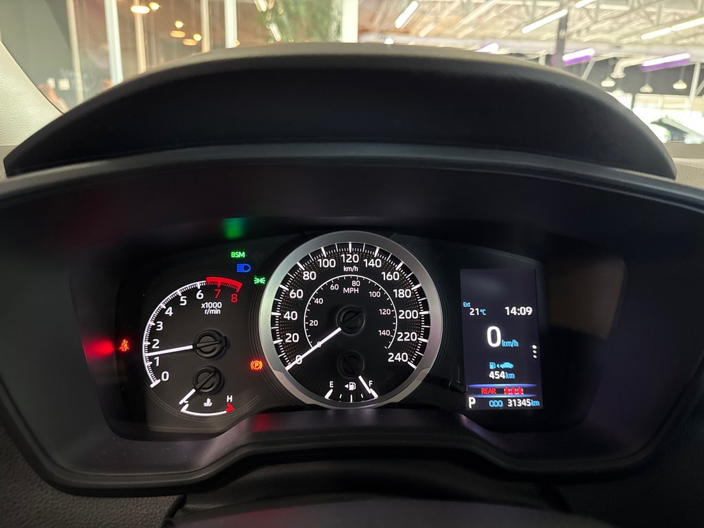 2020 Toyota Corolla LE in Saint-Jean-Sur-Richelieu, Quebec - 11 - w1024h768px