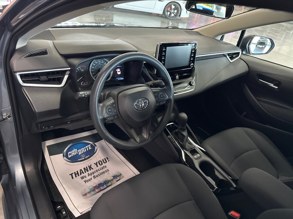2020 Toyota Corolla LE in Saint-Jean-Sur-Richelieu, Quebec - 7 - w1024h768px