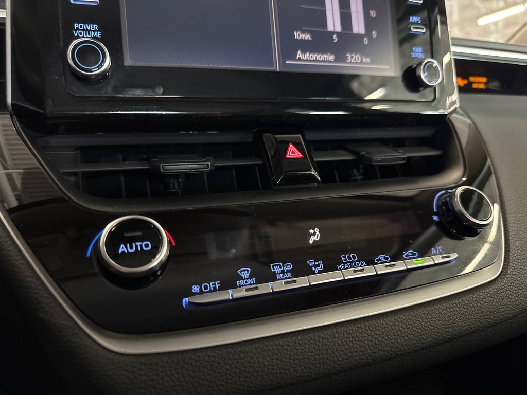 2020 Toyota Corolla LE in Saint-Jean-Sur-Richelieu, Quebec - 14 - w1024h768px