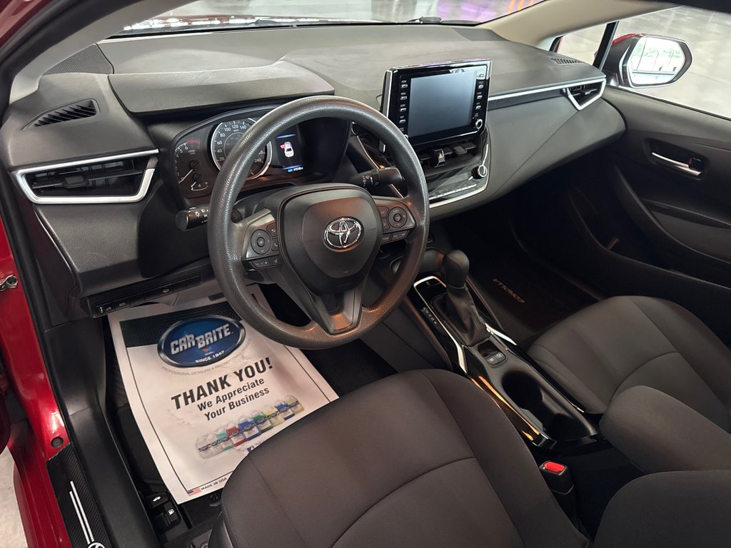 2020 Toyota Corolla LE in Saint-Jean-Sur-Richelieu, Quebec - 9 - w1024h768px
