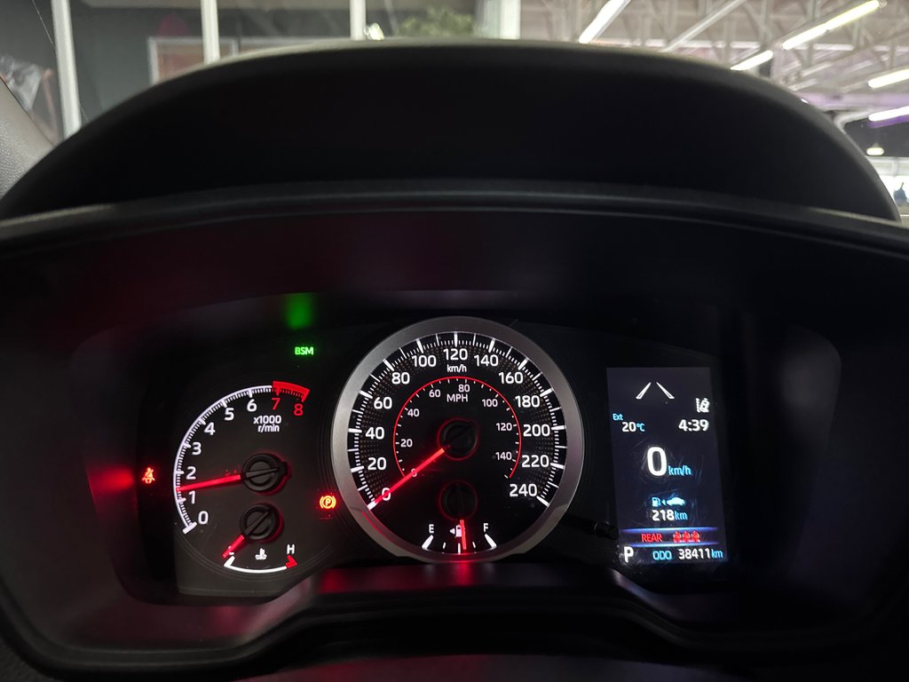 Toyota Corolla SE 2020 à Saint-Jean-Sur-Richelieu, Québec - 14 - w1024h768px