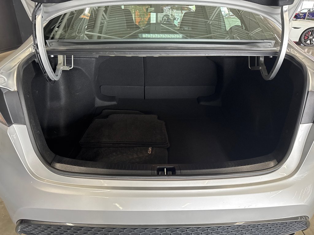 Toyota Corolla SE 2021 à Saint-Jean-Sur-Richelieu, Québec - 7 - w1024h768px