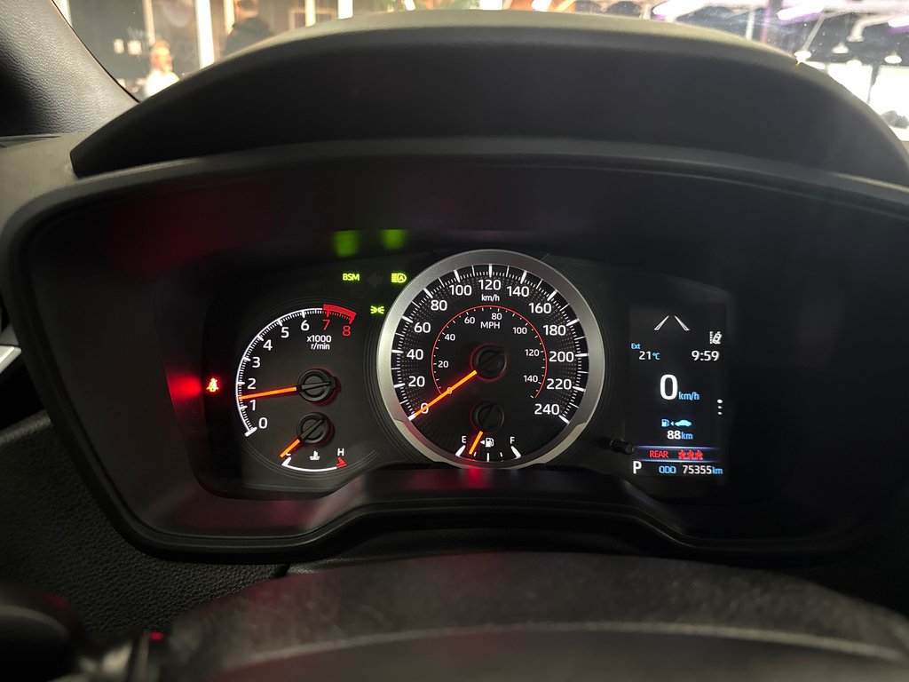 Toyota Corolla SE 2021 à Saint-Jean-Sur-Richelieu, Québec - 16 - w1024h768px