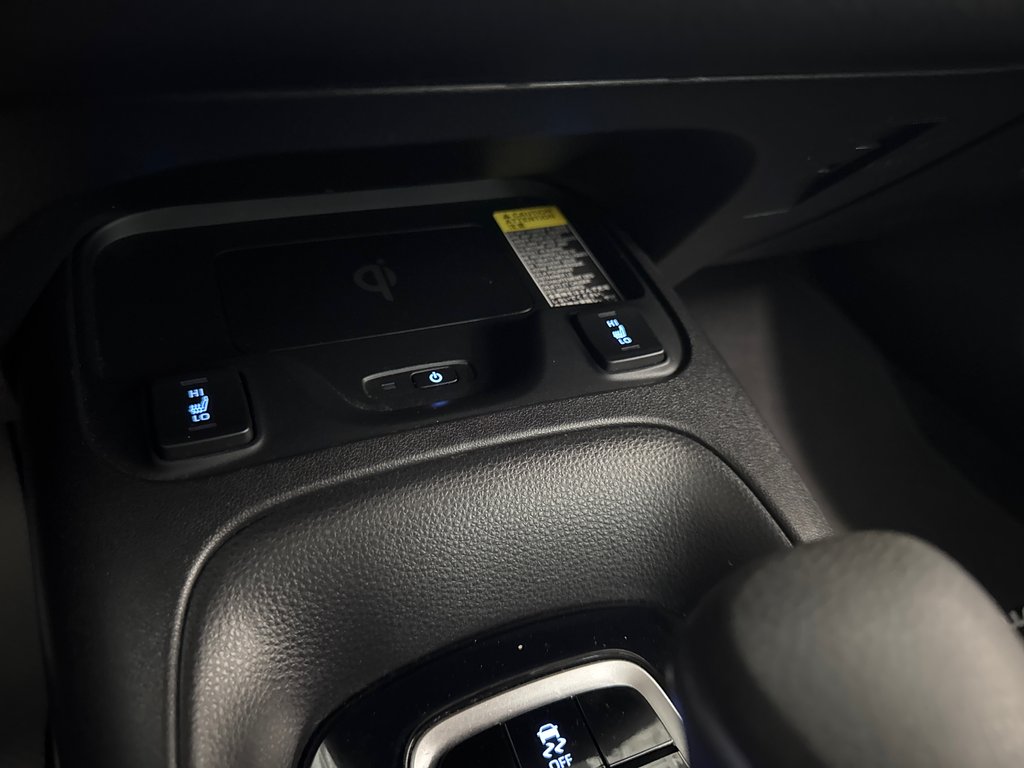 2021 Toyota Corolla LE in Saint-Jean-Sur-Richelieu, Quebec - 16 - w1024h768px