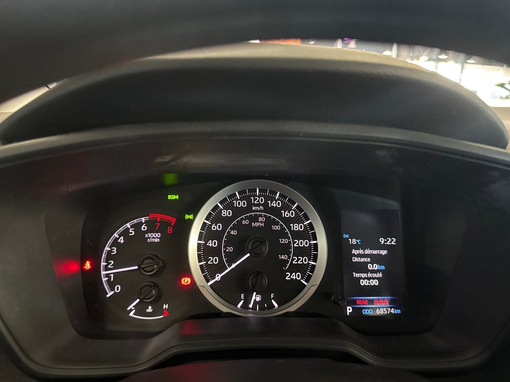 Toyota Corolla LE 2021 à Saint-Jean-Sur-Richelieu, Québec - 15 - w1024h768px
