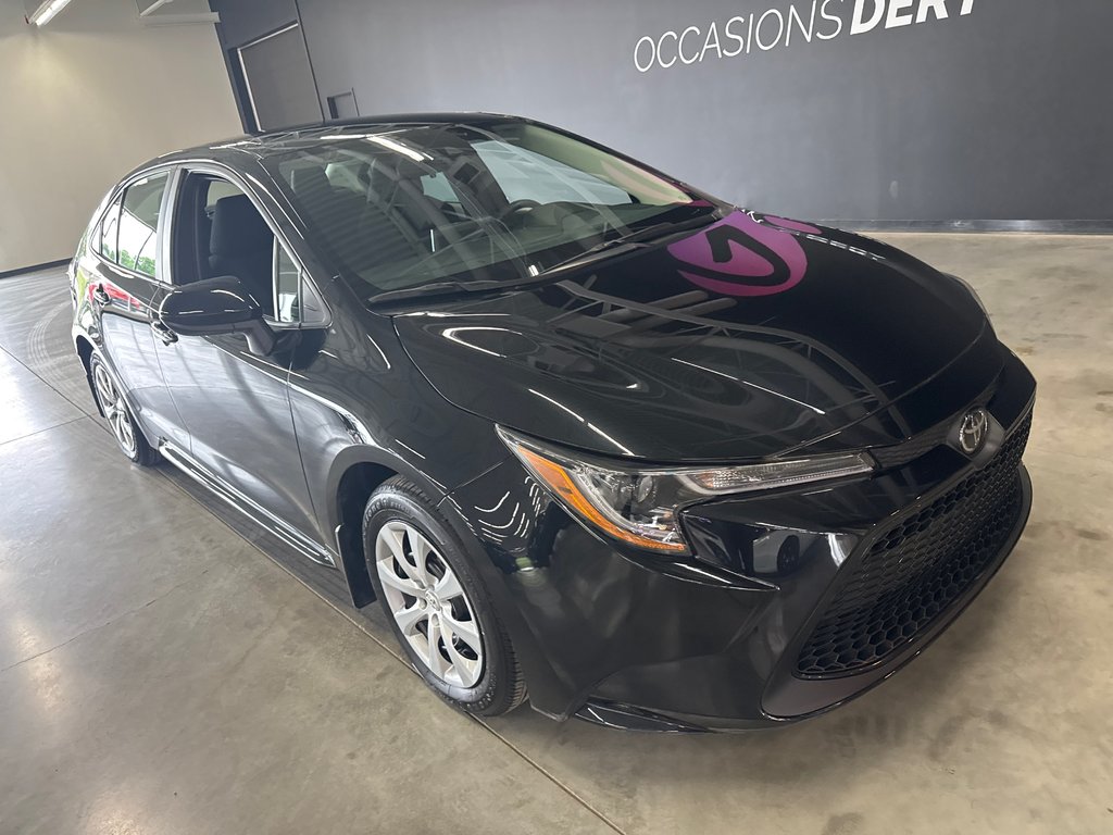 2021 Toyota Corolla LE in Saint-Jean-Sur-Richelieu, Quebec - 2 - w1024h768px