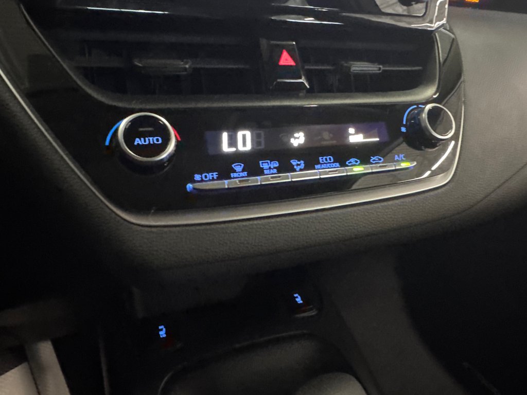 2021 Toyota Corolla LE in Saint-Jean-Sur-Richelieu, Quebec - 15 - w1024h768px