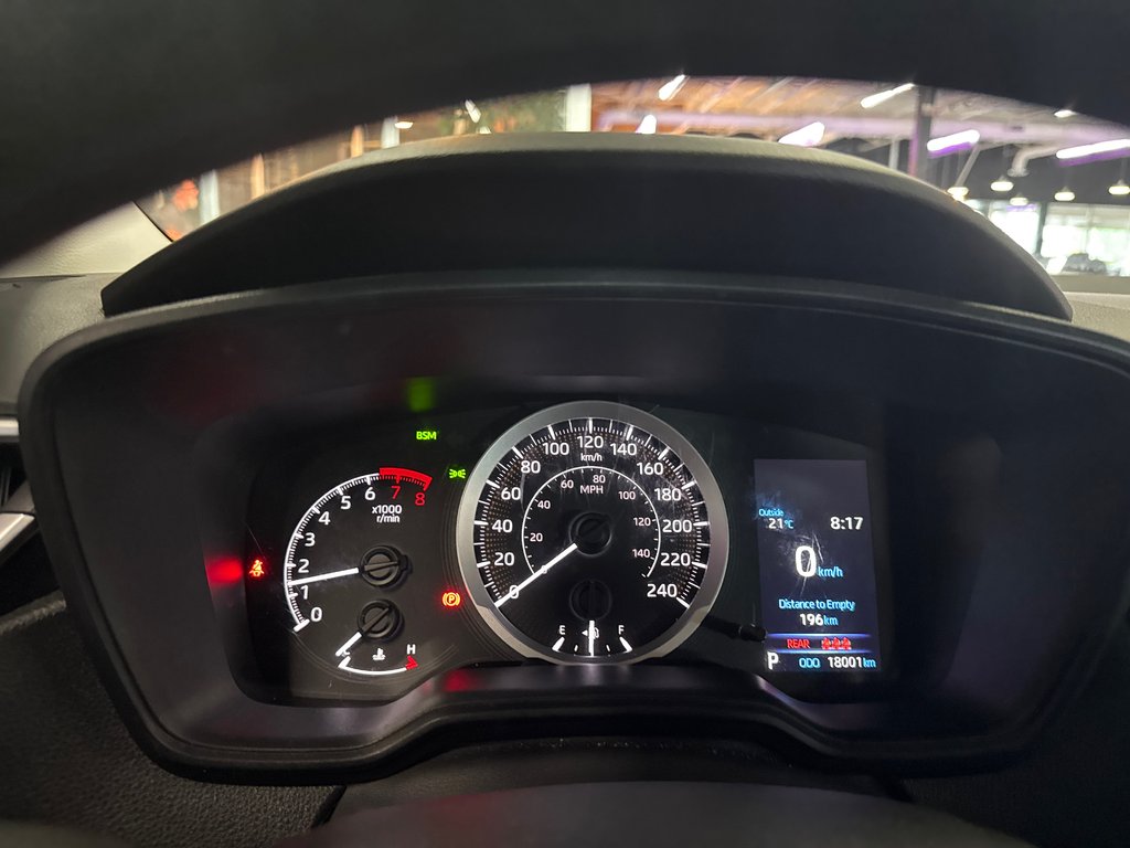 2021 Toyota Corolla LE in Saint-Jean-Sur-Richelieu, Quebec - 13 - w1024h768px