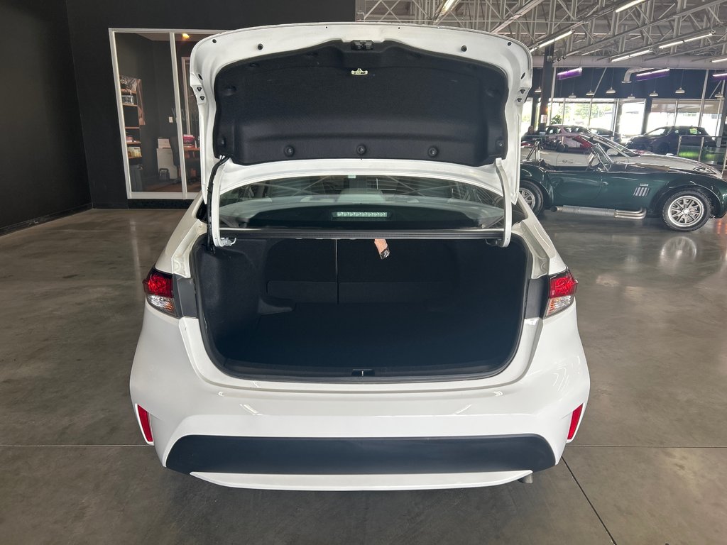 2021 Toyota Corolla LE GROUPE AMÉLIORÉ in Saint-Jean-Sur-Richelieu, Quebec - 8 - w1024h768px