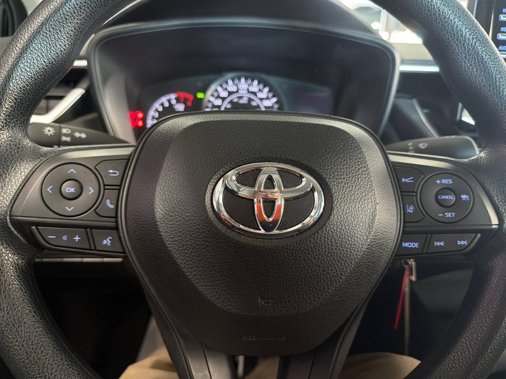 2021 Toyota Corolla L in Saint-Jean-Sur-Richelieu, Quebec - 10 - w1024h768px