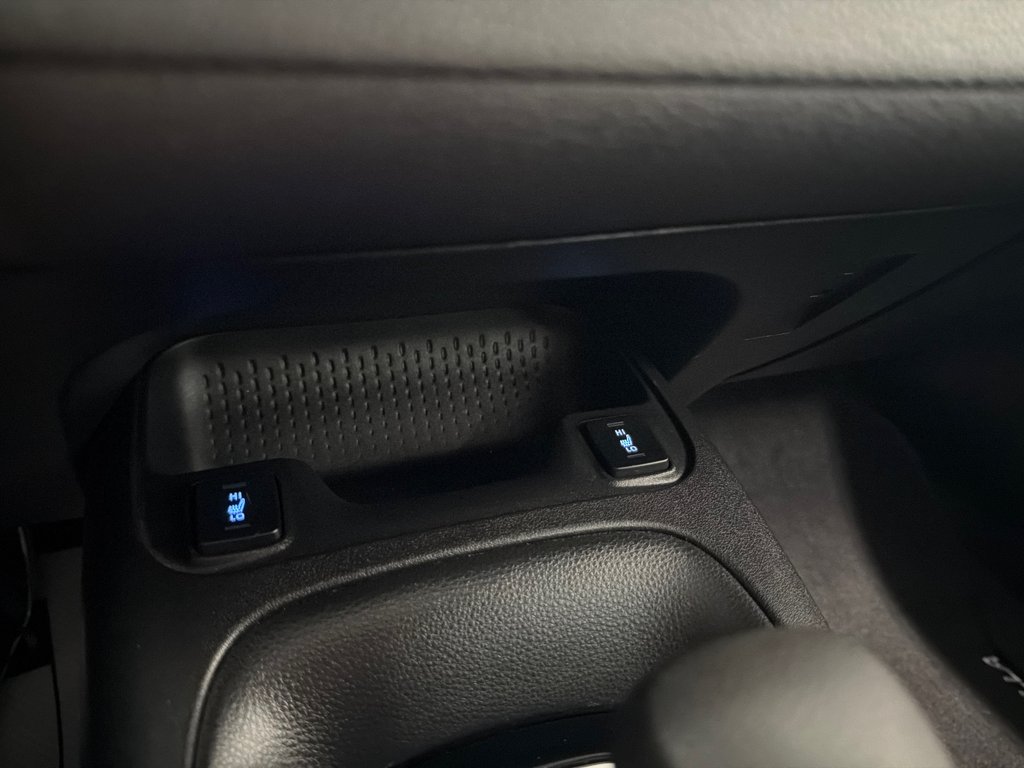 2021 Toyota Corolla LE in Saint-Jean-Sur-Richelieu, Quebec - 15 - w1024h768px