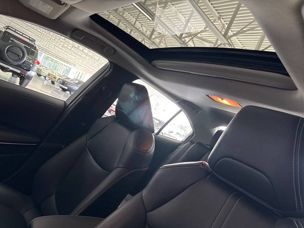 2022 Toyota Corolla XLE in Saint-Jean-Sur-Richelieu, Quebec - 16 - w1024h768px