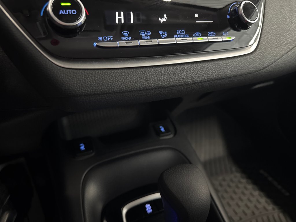 2022 Toyota Corolla LE in Saint-Jean-Sur-Richelieu, Quebec - 16 - w1024h768px