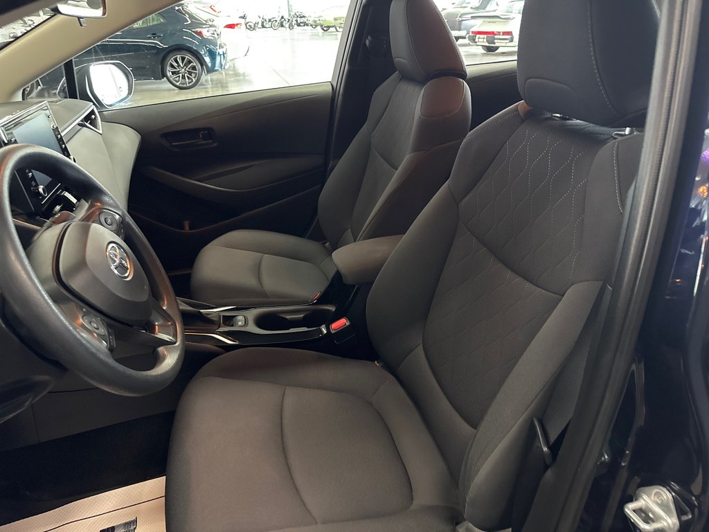 2022 Toyota Corolla LE in Saint-Jean-Sur-Richelieu, Quebec - 9 - w1024h768px