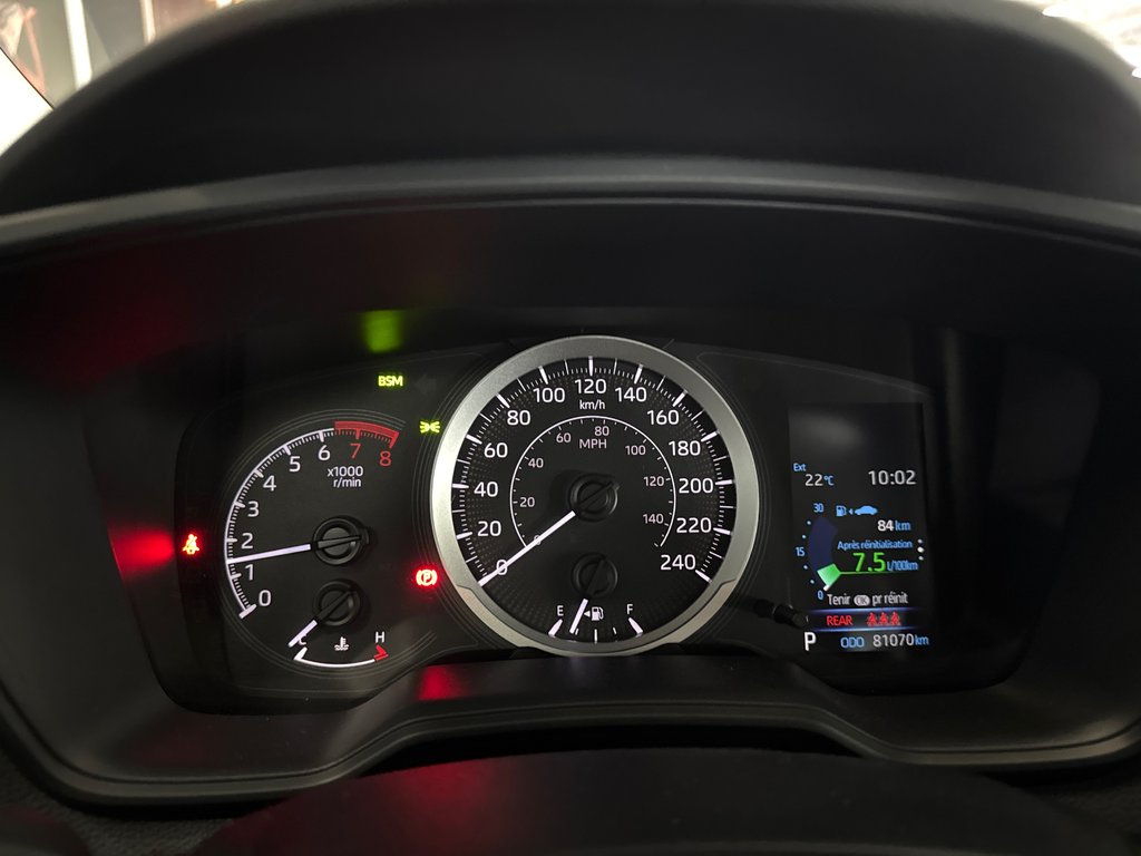 2022 Toyota Corolla LE in Saint-Jean-Sur-Richelieu, Quebec - 15 - w1024h768px