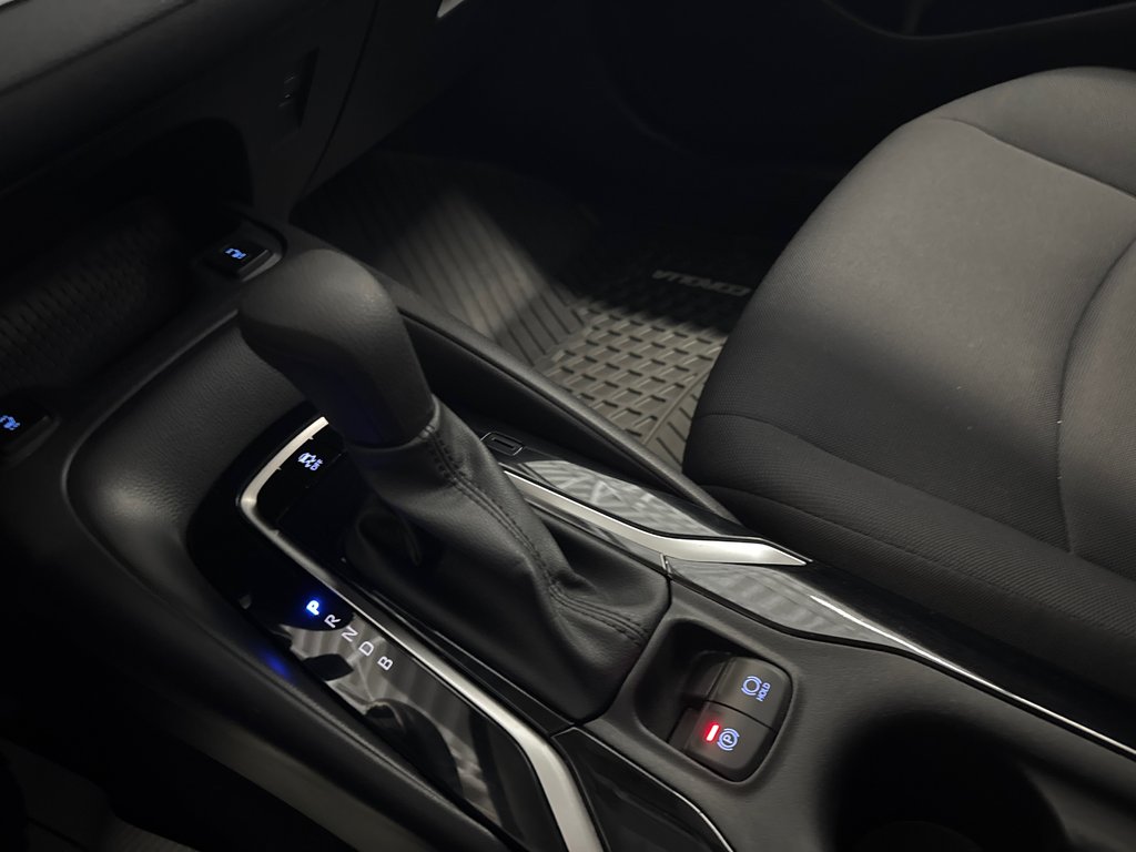 2022 Toyota Corolla LE in Saint-Jean-Sur-Richelieu, Quebec - 18 - w1024h768px