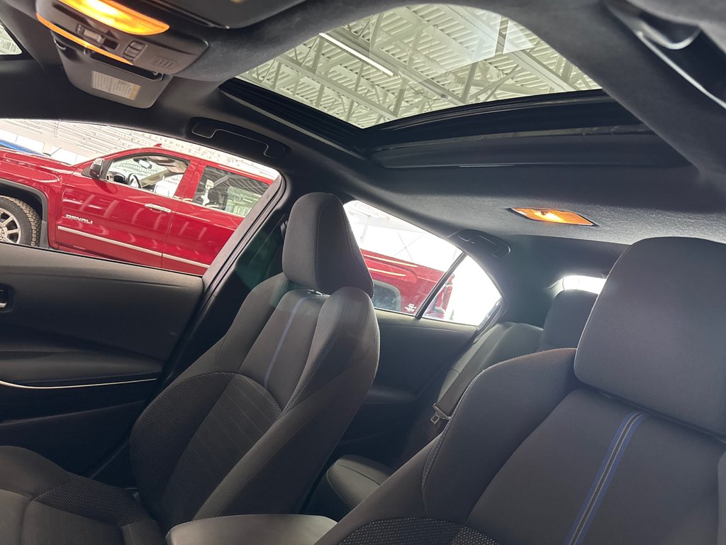 2022 Toyota Corolla SE GROUPE AMÉLIORÉ in Saint-Jean-Sur-Richelieu, Quebec - 11 - w1024h768px