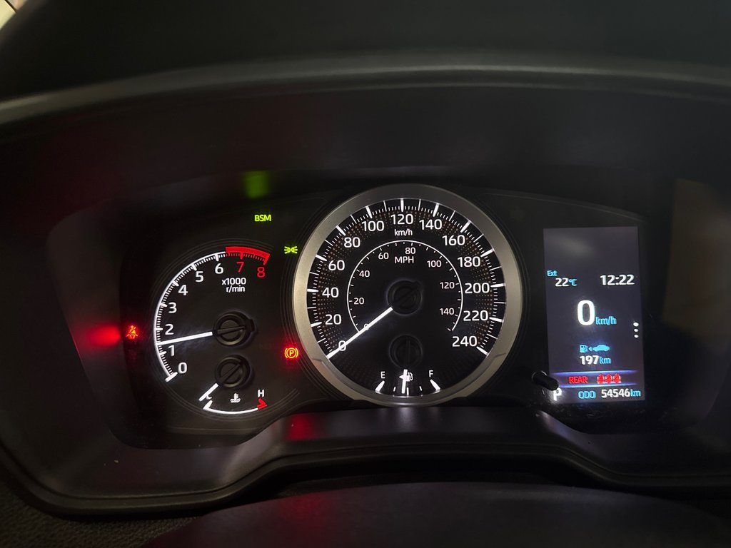 2022 Toyota Corolla LE in Saint-Jean-Sur-Richelieu, Quebec - 18 - w1024h768px