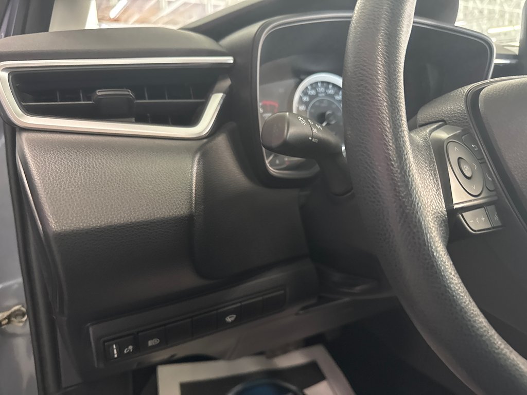 2022 Toyota Corolla LE in Saint-Jean-Sur-Richelieu, Quebec - 13 - w1024h768px