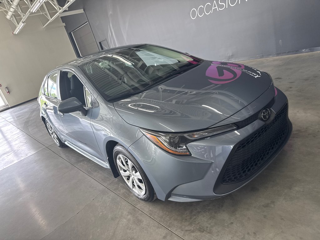 2022 Toyota Corolla LE in Saint-Jean-Sur-Richelieu, Quebec - 2 - w1024h768px