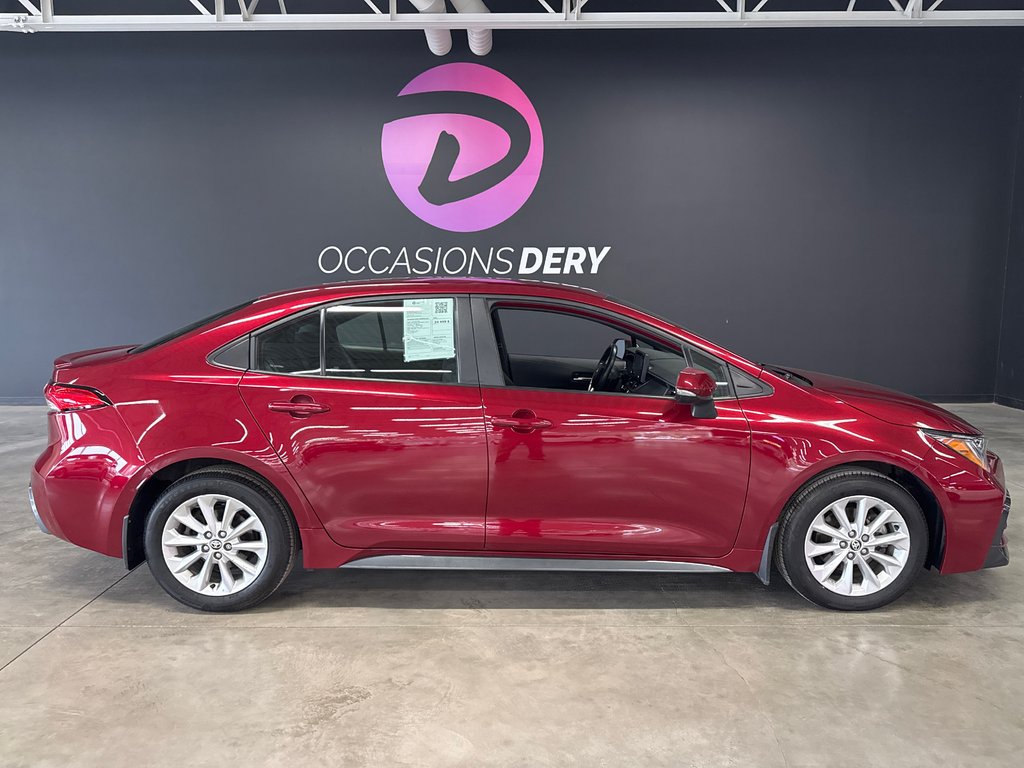 2022 Toyota Corolla SE in Saint-Jean-Sur-Richelieu, Quebec - 1 - w1024h768px