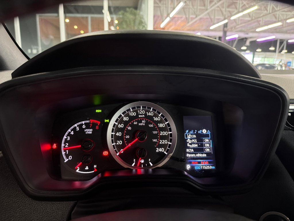 2022 Toyota Corolla SE GROUPE AMÉLIORÉ in Saint-Jean-Sur-Richelieu, Quebec - 17 - w1024h768px