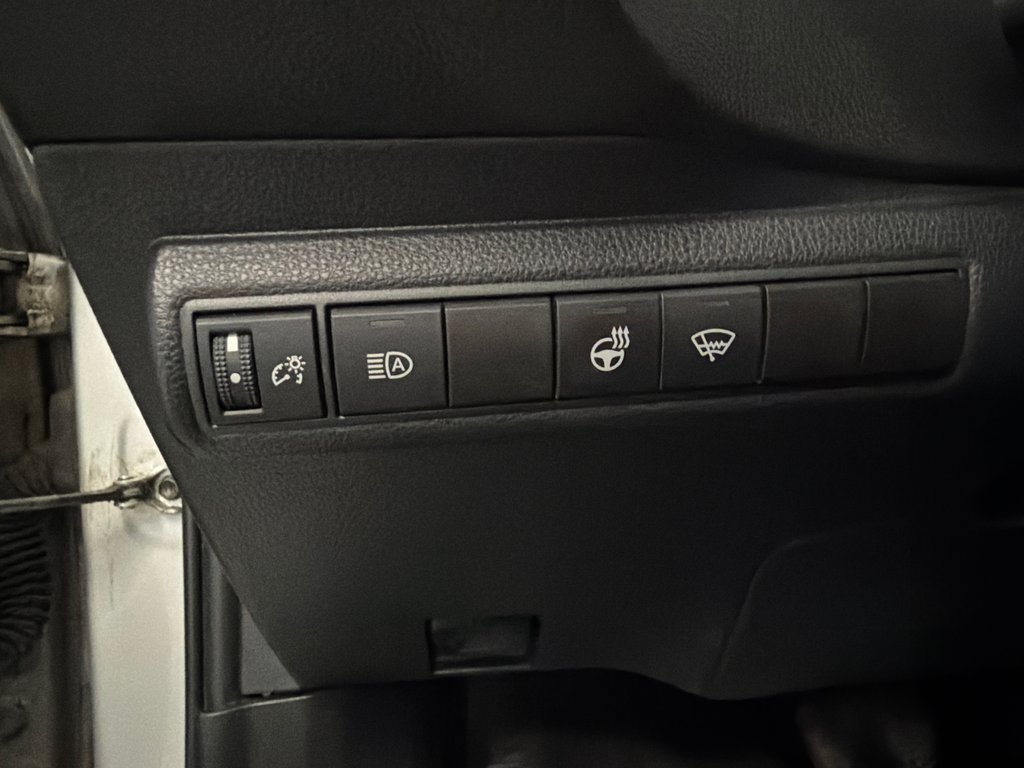 2022 Toyota Corolla SE GROUPE AMÉLIORÉ in Saint-Jean-Sur-Richelieu, Quebec - 15 - w1024h768px