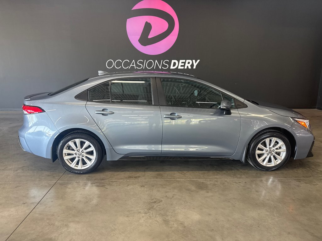 Toyota Corolla  2023 à Saint-Jean-Sur-Richelieu, Québec - 1 - w1024h768px