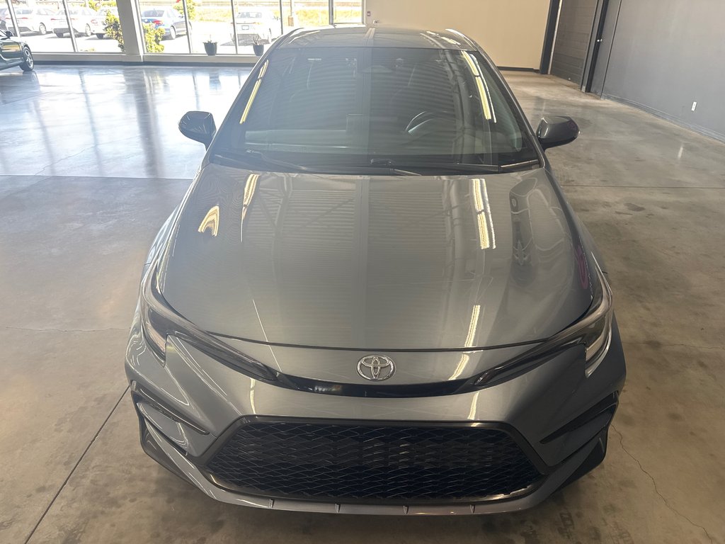 Toyota Corolla  2023 à Saint-Jean-Sur-Richelieu, Québec - 4 - w1024h768px