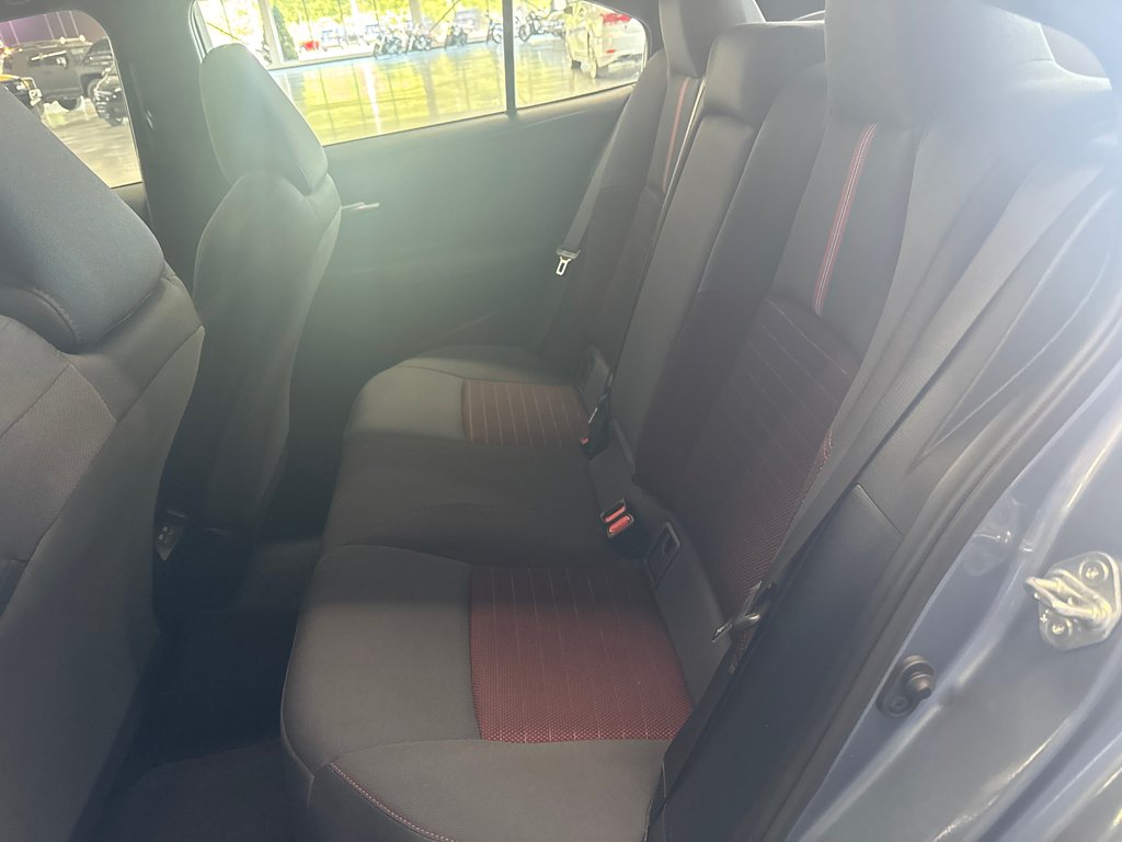 Toyota Corolla  2023 à Saint-Jean-Sur-Richelieu, Québec - 25 - w1024h768px