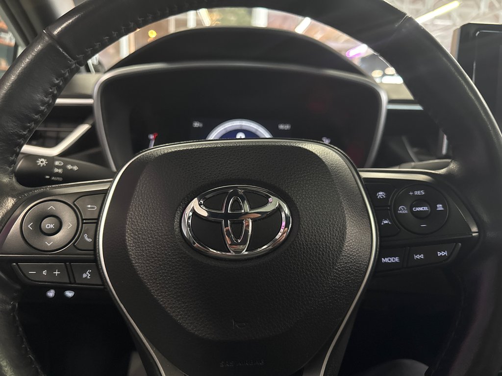 2023 Toyota Corolla XSE in Saint-Jean-Sur-Richelieu, Quebec - 14 - w1024h768px