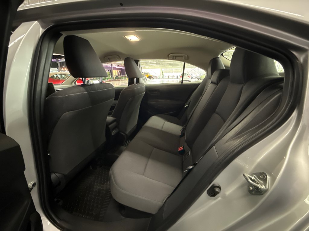 2024 Toyota Corolla Hybrid LE in Saint-Jean-Sur-Richelieu, Quebec - 17 - w1024h768px
