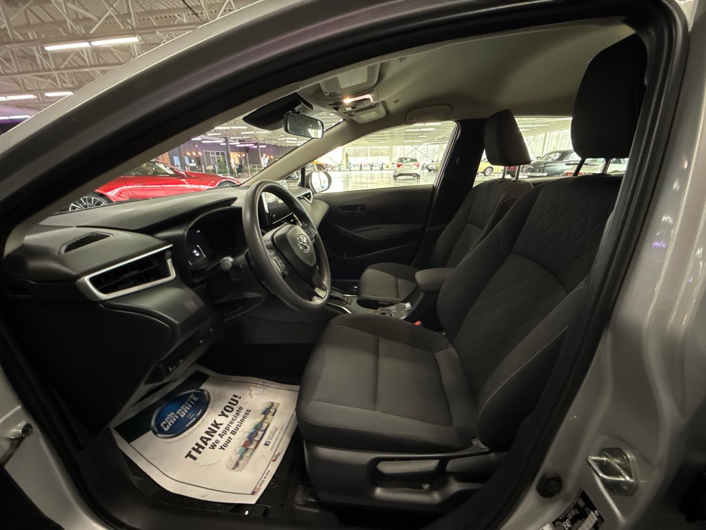 2024 Toyota Corolla Hybrid LE in Saint-Jean-Sur-Richelieu, Quebec - 16 - w1024h768px