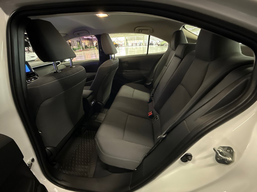 2024 Toyota Corolla Hybrid LE in Saint-Jean-Sur-Richelieu, Quebec - 19 - w1024h768px