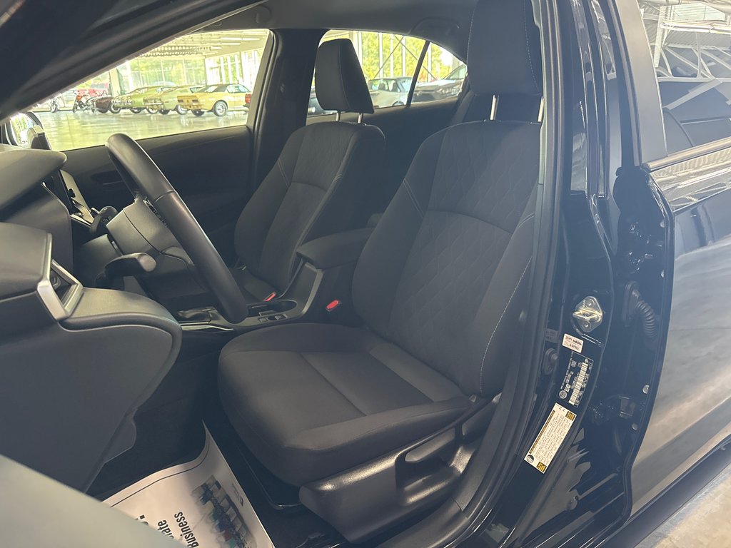 2024 Toyota Corolla LE in Saint-Jean-Sur-Richelieu, Quebec - 9 - w1024h768px