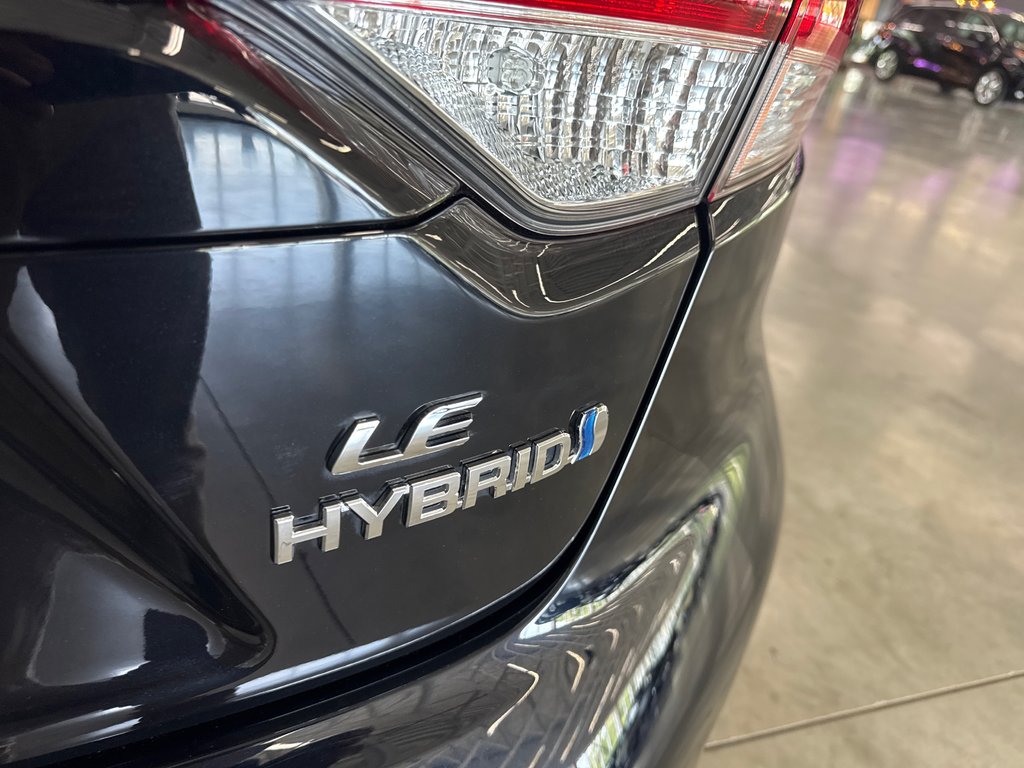 2024 Toyota Corolla LE in Saint-Jean-Sur-Richelieu, Quebec - 6 - w1024h768px