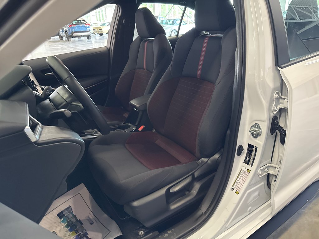 2024 Toyota Corolla SE in Saint-Jean-Sur-Richelieu, Quebec - 9 - w1024h768px