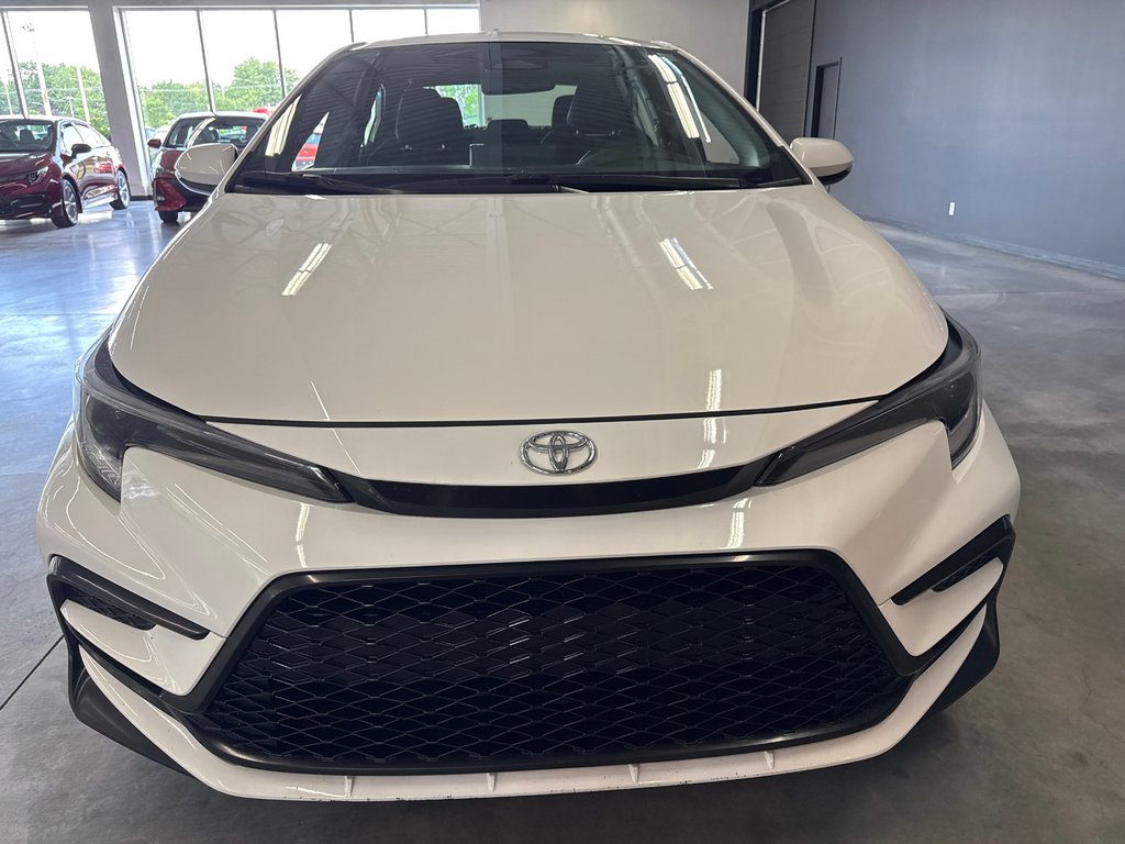 2024 Toyota Corolla SE in Saint-Jean-Sur-Richelieu, Quebec - 3 - w1024h768px