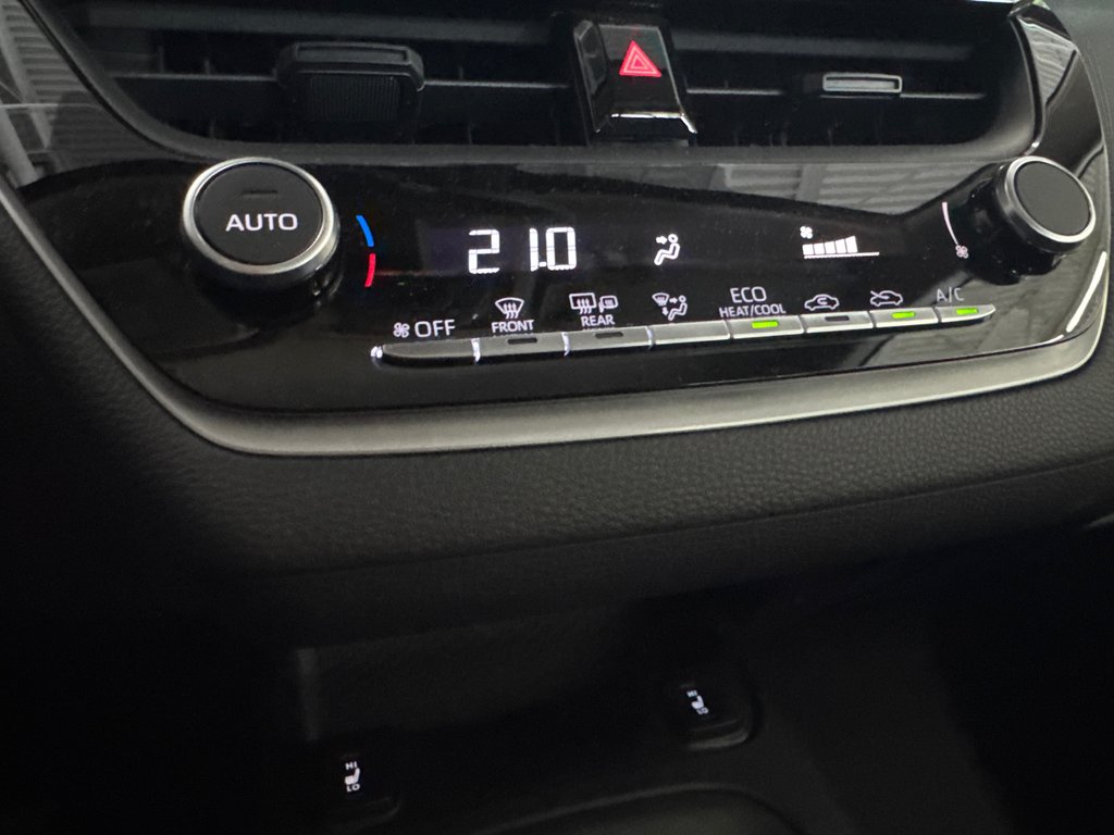 2025 Toyota Corolla Hybrid LE in Saint-Jean-Sur-Richelieu, Quebec - 31 - w1024h768px