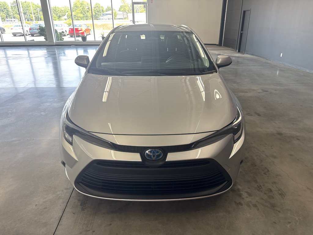 2025 Toyota Corolla Hybrid LE in Saint-Jean-Sur-Richelieu, Quebec - 12 - w1024h768px
