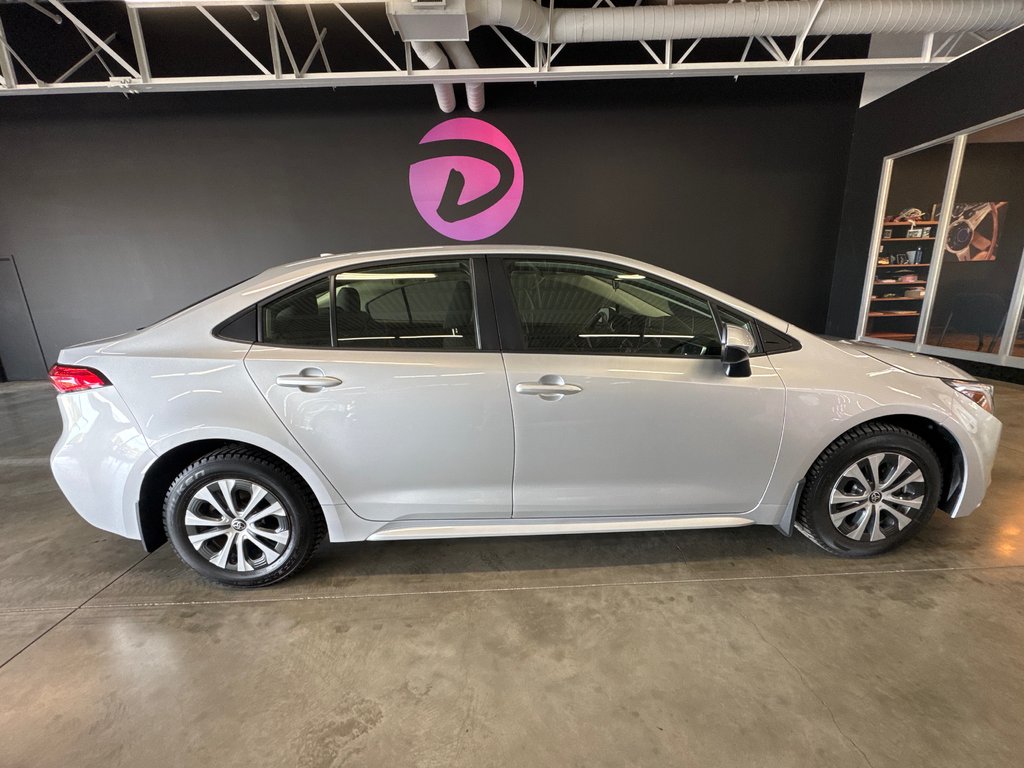 Toyota Corolla Hybrid LE 2025 à Saint-Jean-Sur-Richelieu, Québec - 1 - w1024h768px