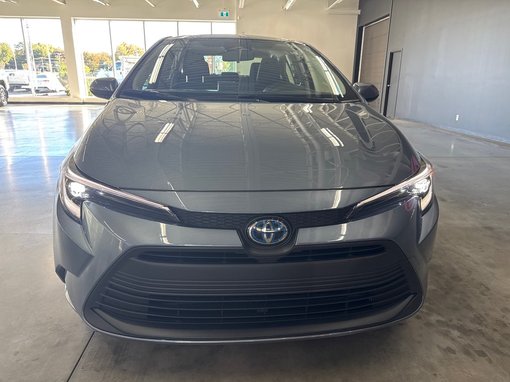 Toyota Corolla Hybrid LE 2025 à Saint-Jean-Sur-Richelieu, Québec - 3 - w1024h768px