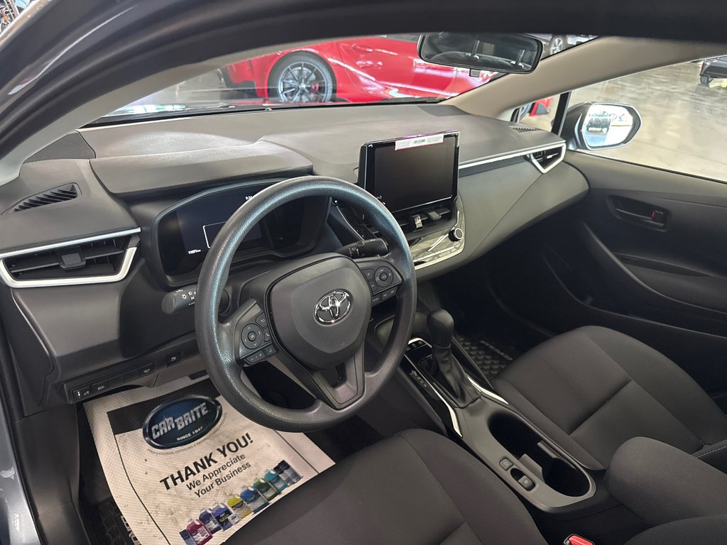 Toyota Corolla Hybrid LE 2025 à Saint-Jean-Sur-Richelieu, Québec - 10 - w1024h768px