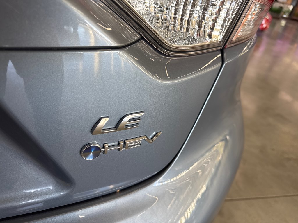 Toyota Corolla Hybrid LE 2025 à Saint-Jean-Sur-Richelieu, Québec - 7 - w1024h768px