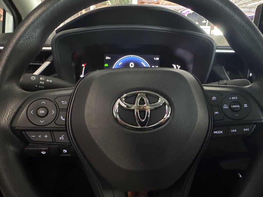 2025 Toyota Corolla Hybrid LE in Saint-Jean-Sur-Richelieu, Quebec - 10 - w1024h768px