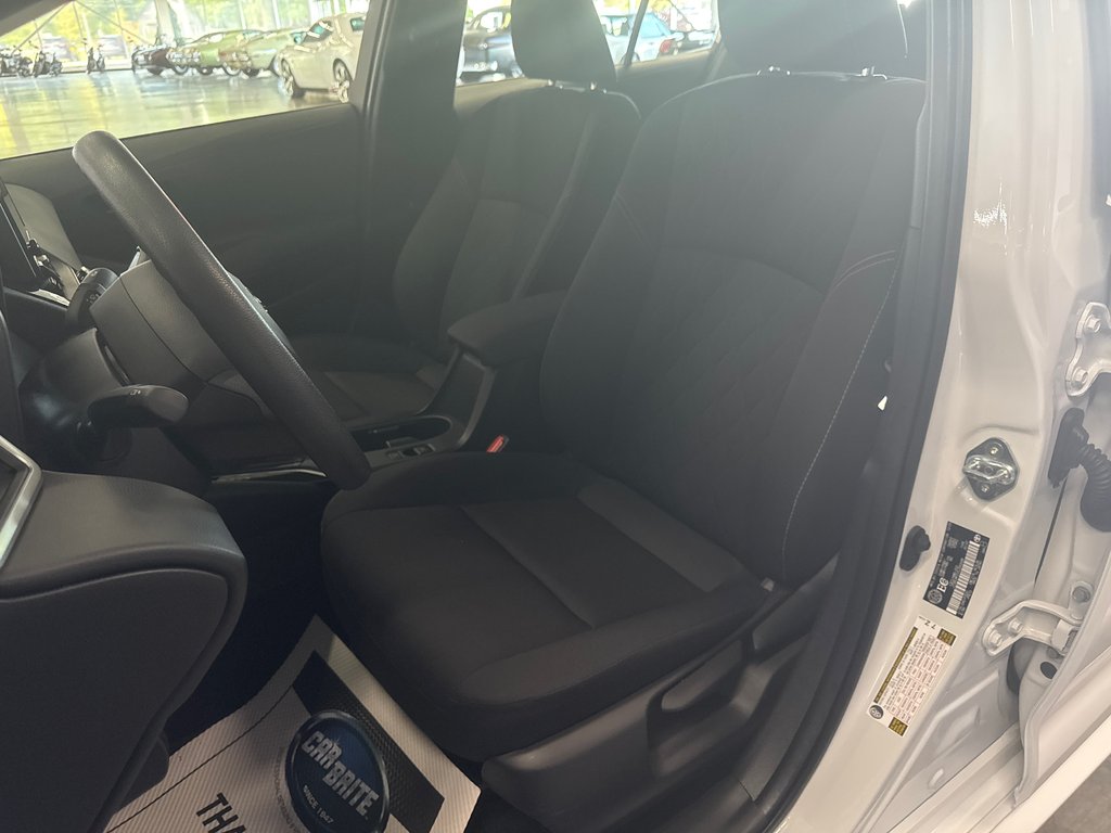 2025 Toyota Corolla Hybrid LE in Saint-Jean-Sur-Richelieu, Quebec - 6 - w1024h768px