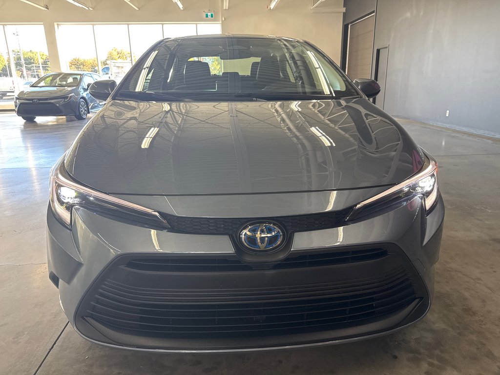 Toyota Corolla Hybrid LE 2025 à Saint-Jean-Sur-Richelieu, Québec - 3 - w1024h768px
